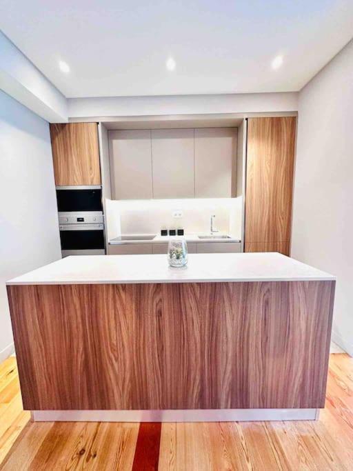 Lisbon Marques De Pombal Top Flat Great Locations City Center B Exterior foto