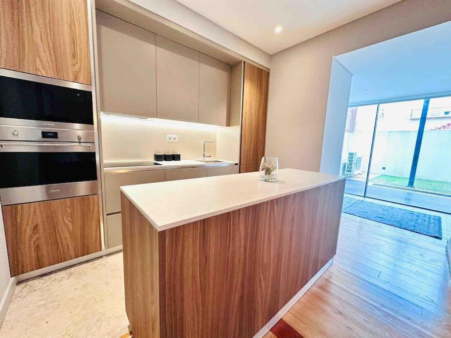 Lisbon Marques De Pombal Top Flat Great Locations City Center B Exterior foto