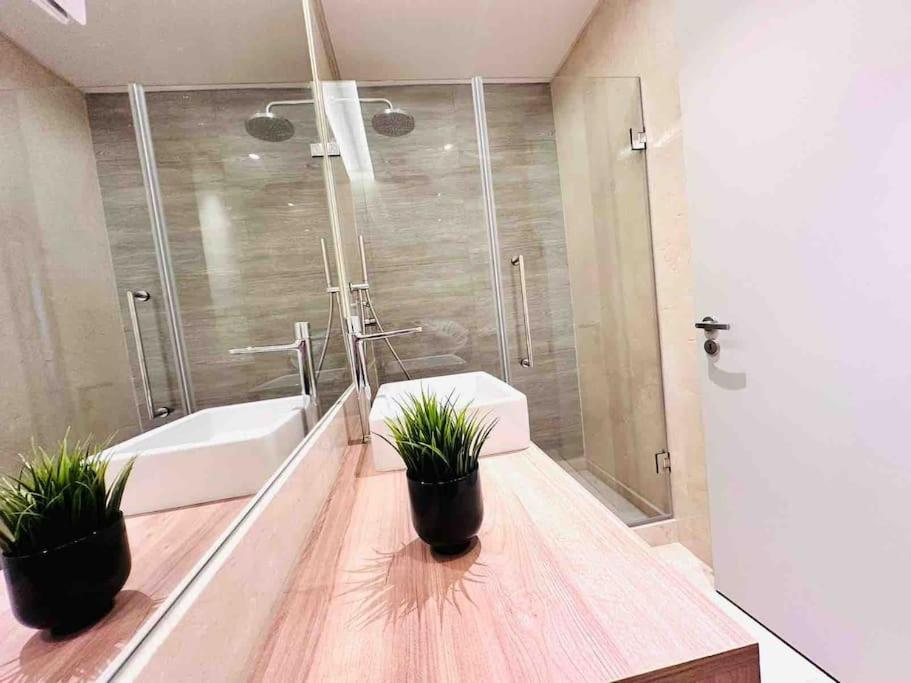 Lisbon Marques De Pombal Top Flat Great Locations City Center B Exterior foto