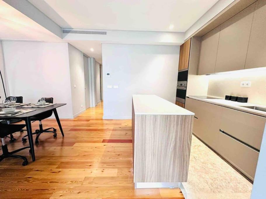 Lisbon Marques De Pombal Top Flat Great Locations City Center B Exterior foto